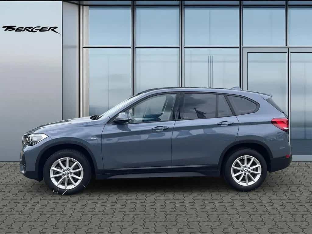 BMW X1 sDrive20d Advantage LED Navi Komfortzg. Shz 07/2020-photo-2