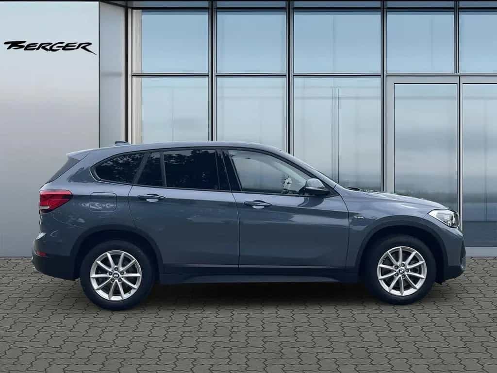BMW X1 sDrive20d Advantage LED Navi Komfortzg. Shz 07/2020-photo-3
