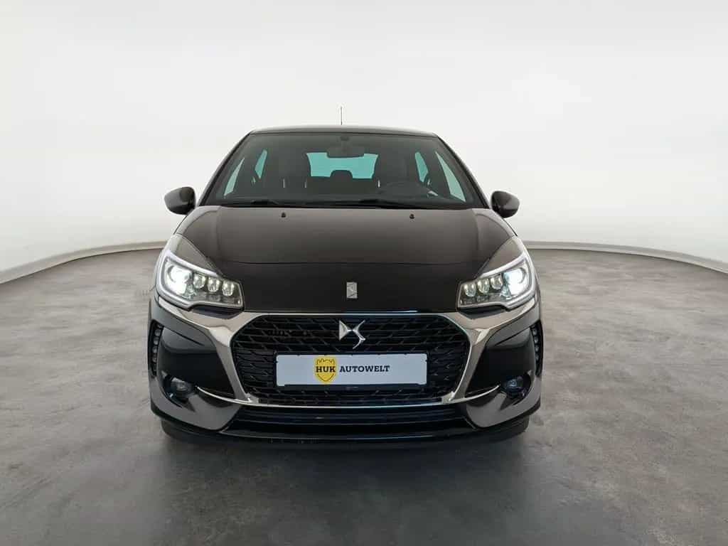 DS Automobiles DS3 3 1.2 PureTech 130 SportChic LED+LEDER+SHZ+ 08/2016-photo-1