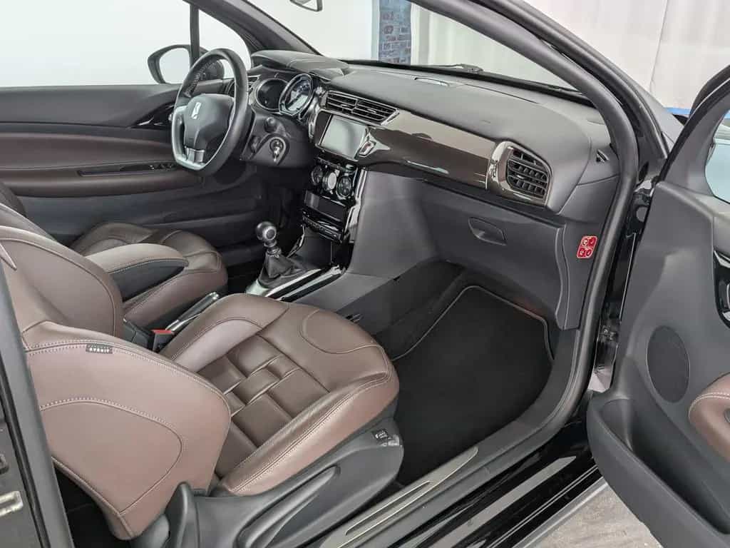 DS Automobiles DS3 3 1.2 PureTech 130 SportChic LED+LEDER+SHZ+ 08/2016-photo-10