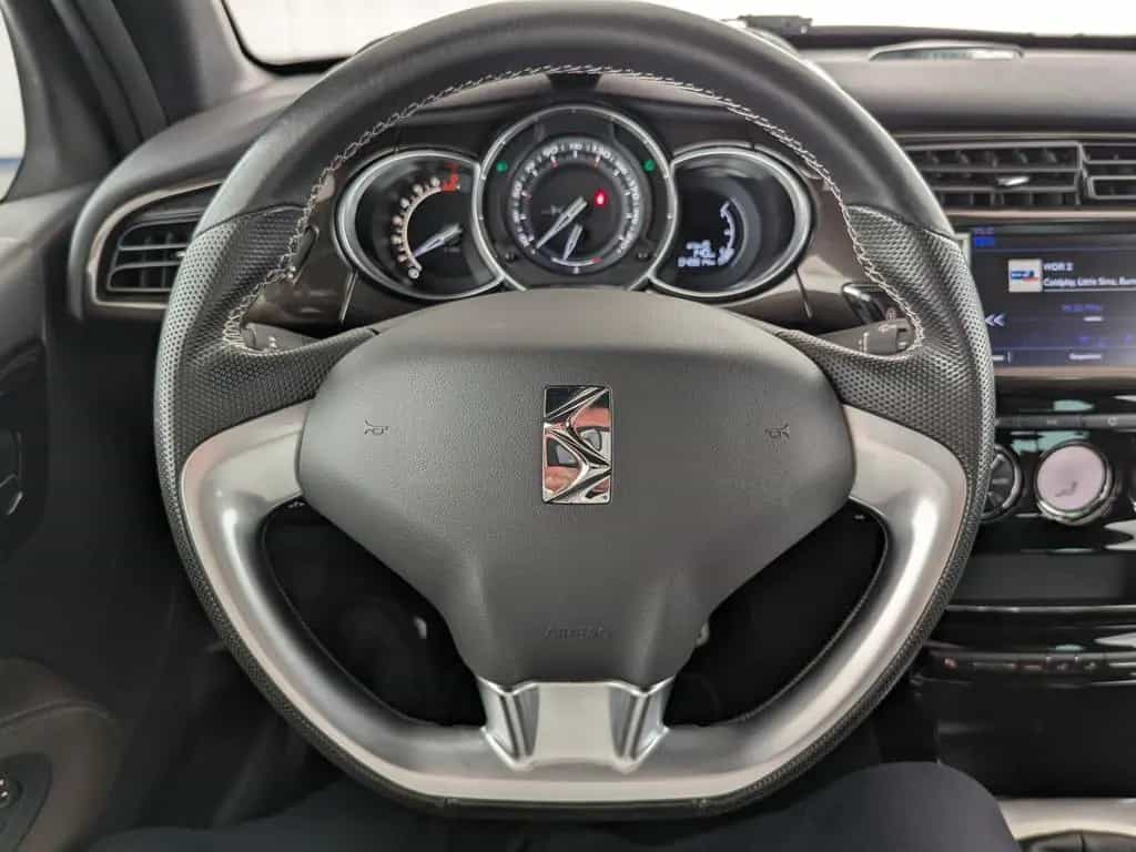 DS Automobiles DS3 3 1.2 PureTech 130 SportChic LED+LEDER+SHZ+ 08/2016-photo-14