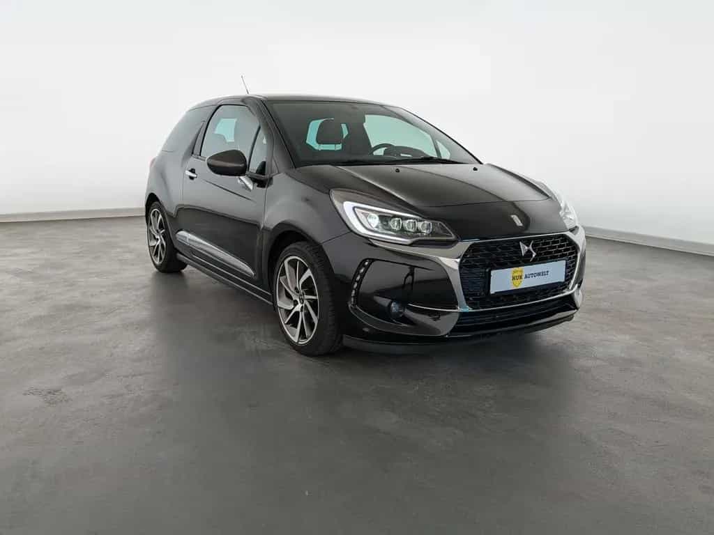 DS Automobiles DS3 3 1.2 PureTech 130 SportChic LED+LEDER+SHZ+ 08/2016-photo-2
