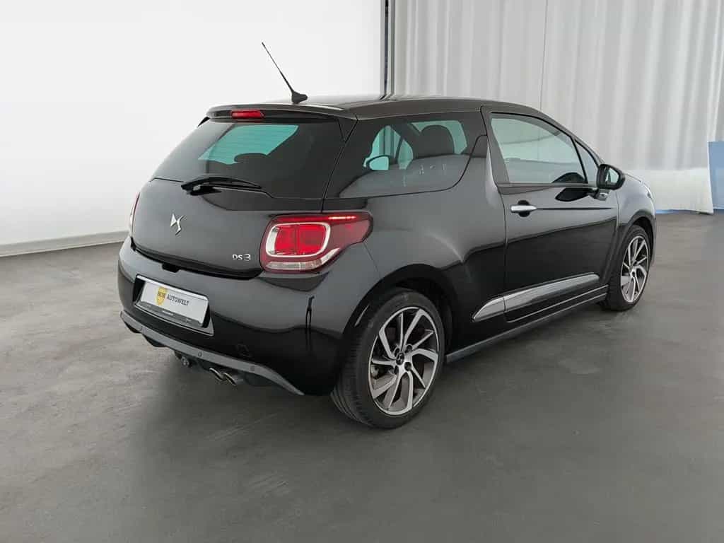 DS Automobiles DS3 3 1.2 PureTech 130 SportChic LED+LEDER+SHZ+ 08/2016-photo-4