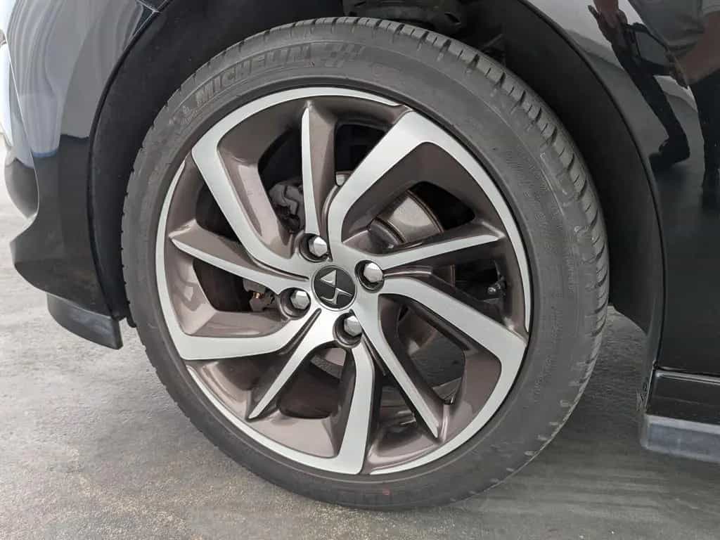 DS Automobiles DS3 3 1.2 PureTech 130 SportChic LED+LEDER+SHZ+ 08/2016-photo-8