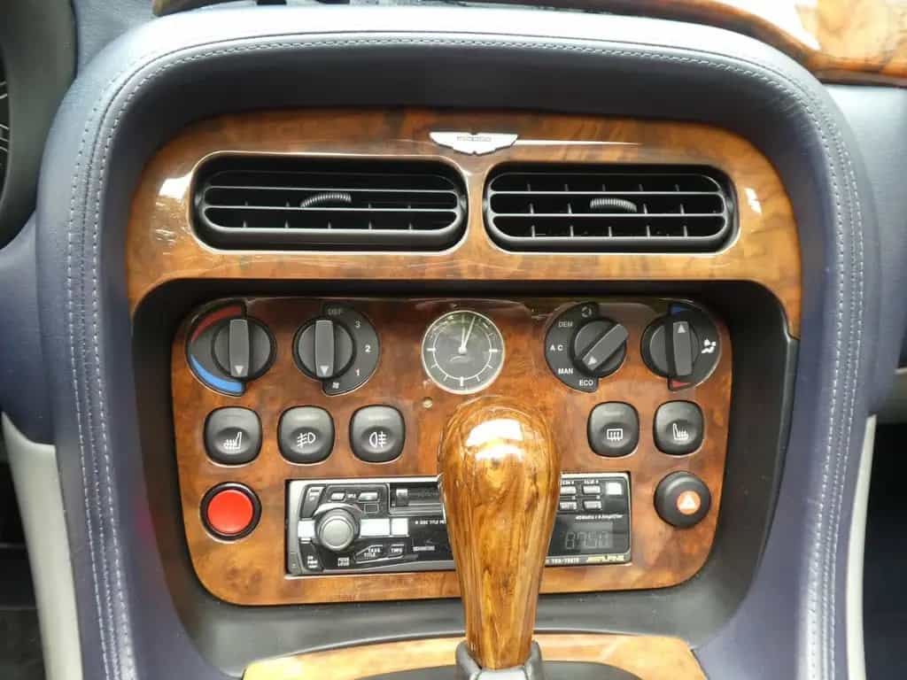 Aston Martin V12 Vantage DB7 Volante 5.9 06/2000-photo-20