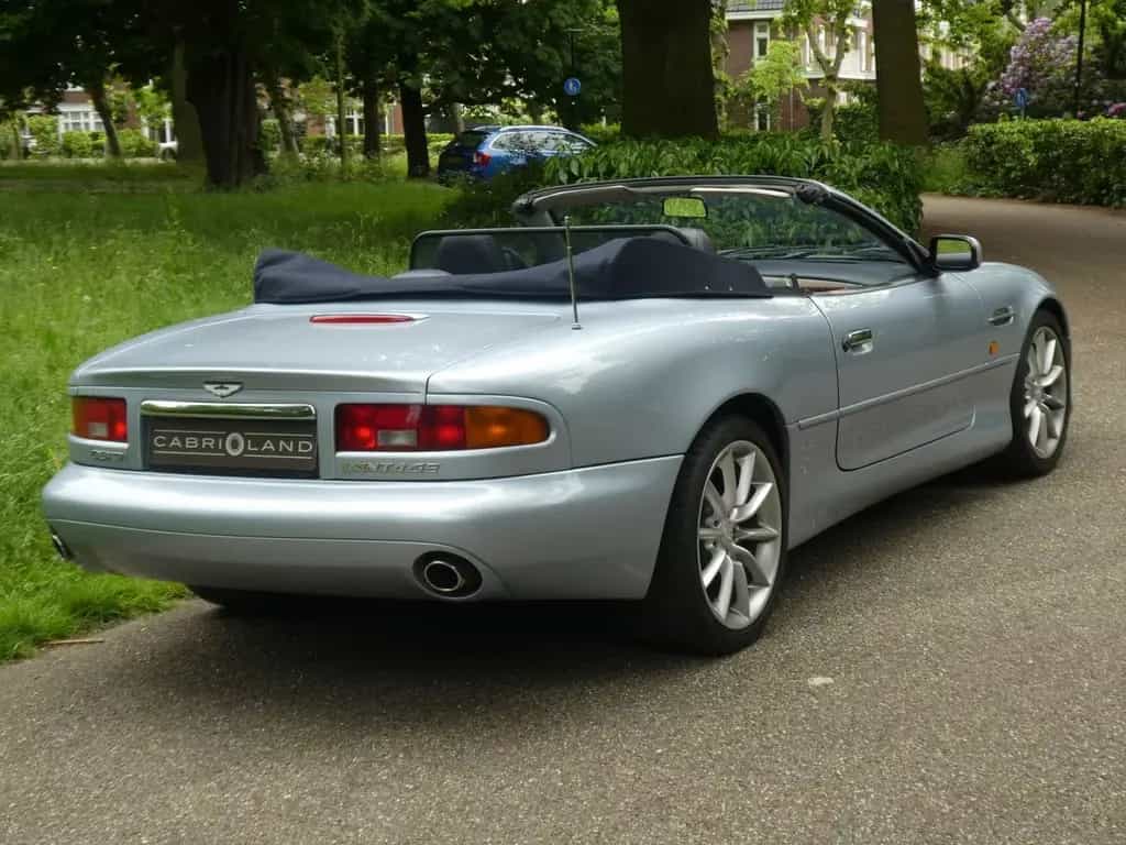 Aston Martin V12 Vantage DB7 Volante 5.9 06/2000-photo-24