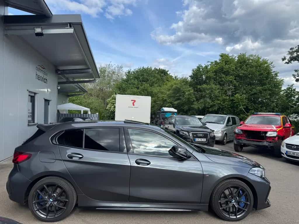 BMW M135 i xDrive,Performance,Pano,Schiebedach,H&K 08/2020-photo-1