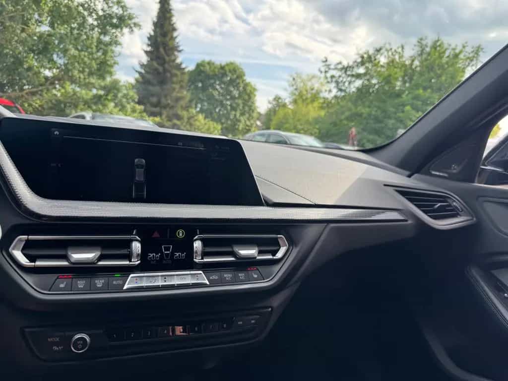 BMW M135 i xDrive,Performance,Pano,Schiebedach,H&K 08/2020-photo-15