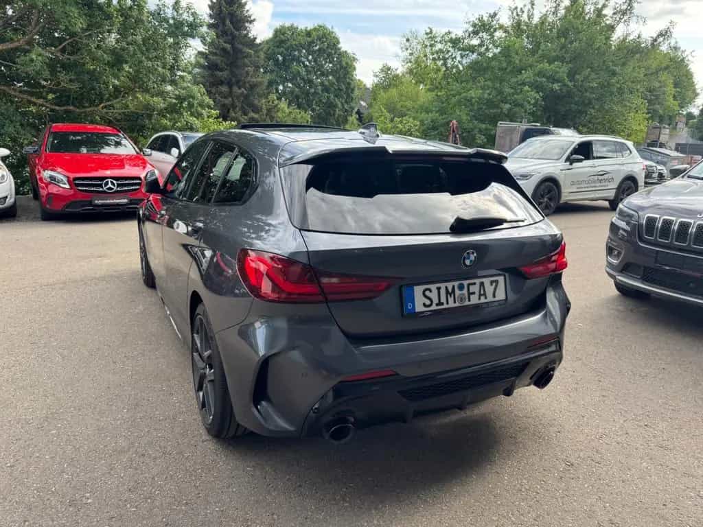 BMW M135 i xDrive,Performance,Pano,Schiebedach,H&K 08/2020-photo-4