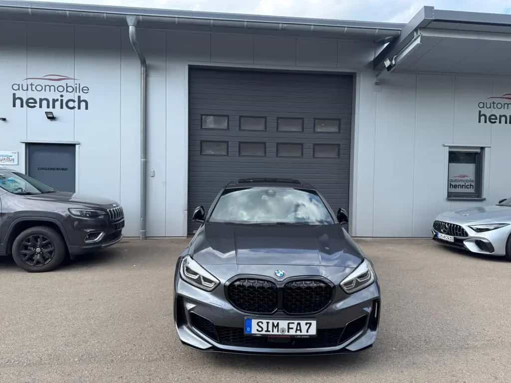 BMW M135 i xDrive,Performance,Pano,Schiebedach,H&K 08/2020-photo-7