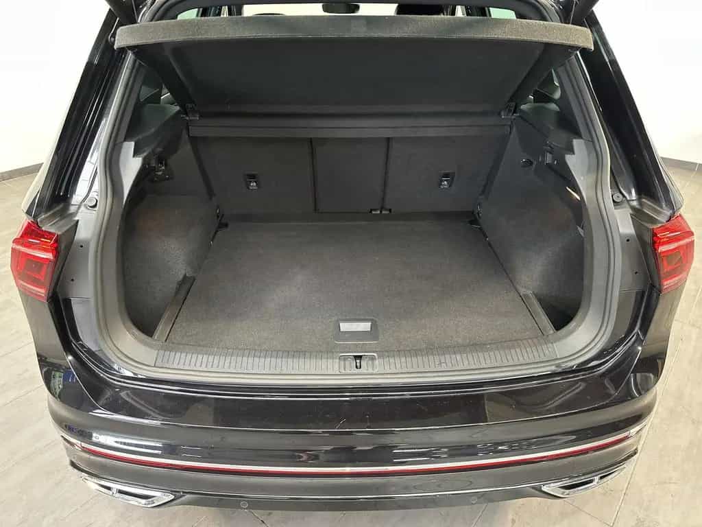 Volkswagen Tiguan 1.5 TSI DSG R-Line NAV+LED+AHK+20ZOLL+KAM 10/2021-photo-5