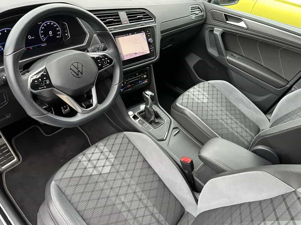 Volkswagen Tiguan 1.5 TSI DSG R-Line NAV+LED+AHK+20ZOLL+KAM 10/2021-photo-9