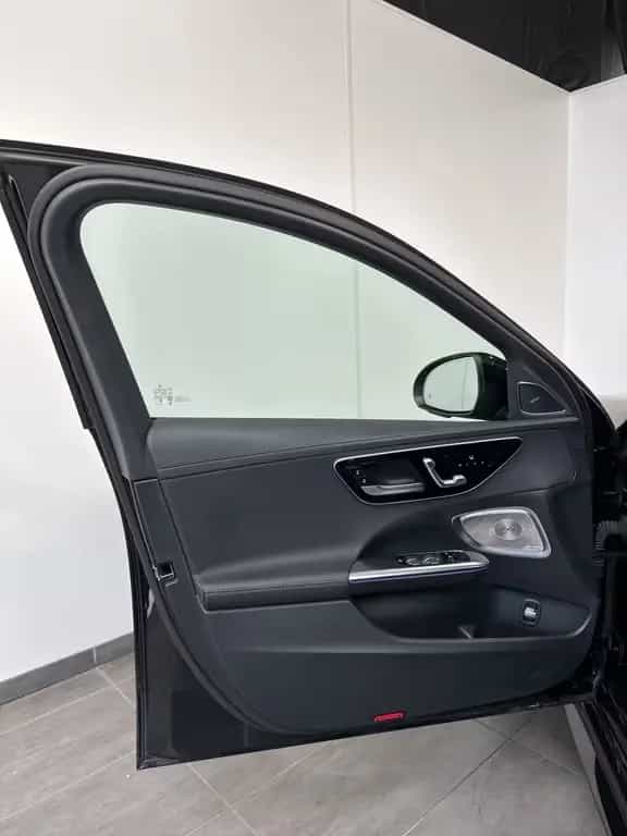 Mercedes-Benz C 220 d T Edition AMG Line NAV+LED+PANO+BURMESTER 10/2024-photo-8