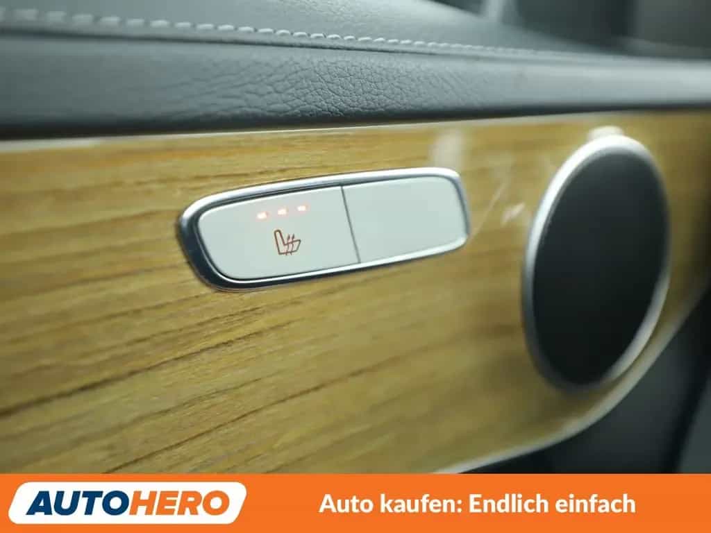 Mercedes-Benz C 180 CGI AMG Line *LED*PDC*SHZ*NAVI* 02/2015-photo-24