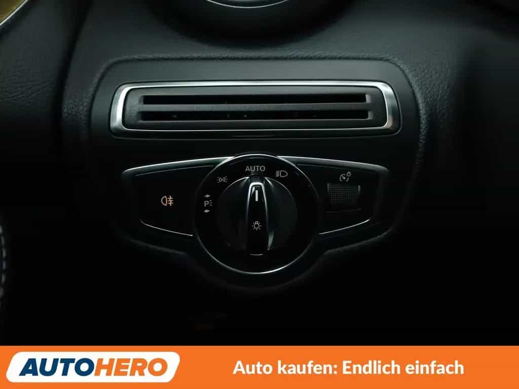 Mercedes-Benz C 180 CGI AMG Line *LED*PDC*SHZ*NAVI* 02/2015-photo-26