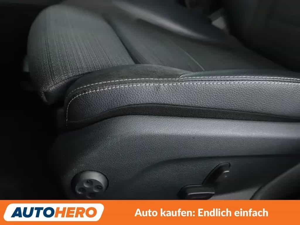 Mercedes-Benz C 180 CGI AMG Line *LED*PDC*SHZ*NAVI* 02/2015-photo-27