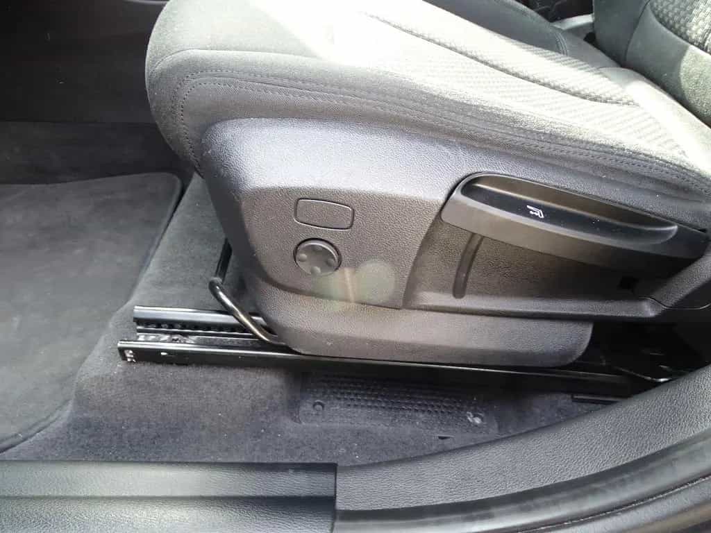 BMW X1 sDrive 18 i Advantage Steptronic 10/2022-photo-9