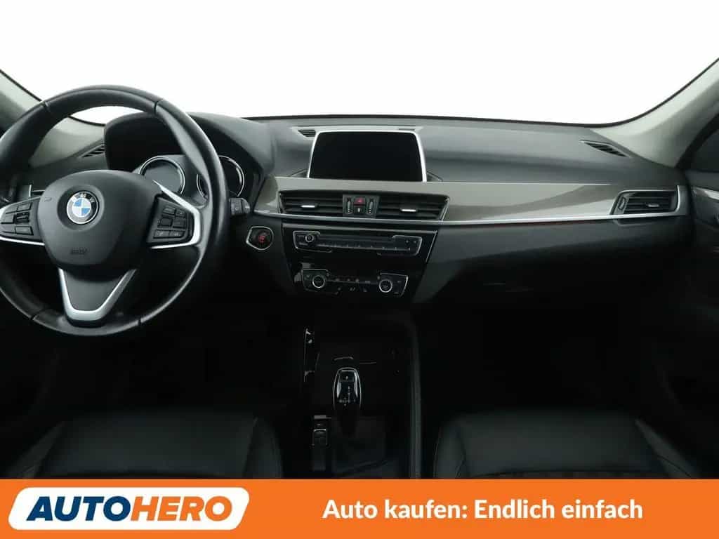 BMW X1 sDrive 18i xLine Aut.*NAVI*LED*PDC*SHZ*TEMPO* 11/2018-photo-11