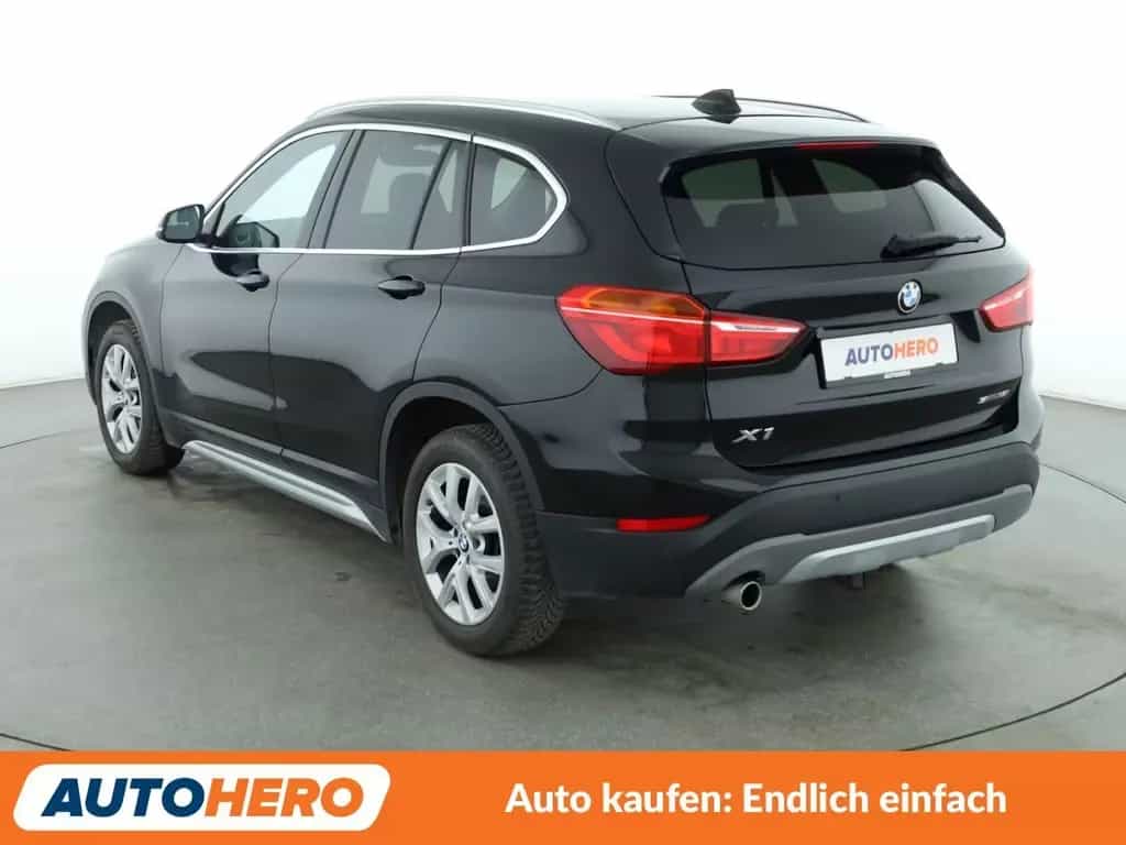 BMW X1 sDrive 18i xLine Aut.*NAVI*LED*PDC*SHZ*TEMPO* 11/2018-photo-3