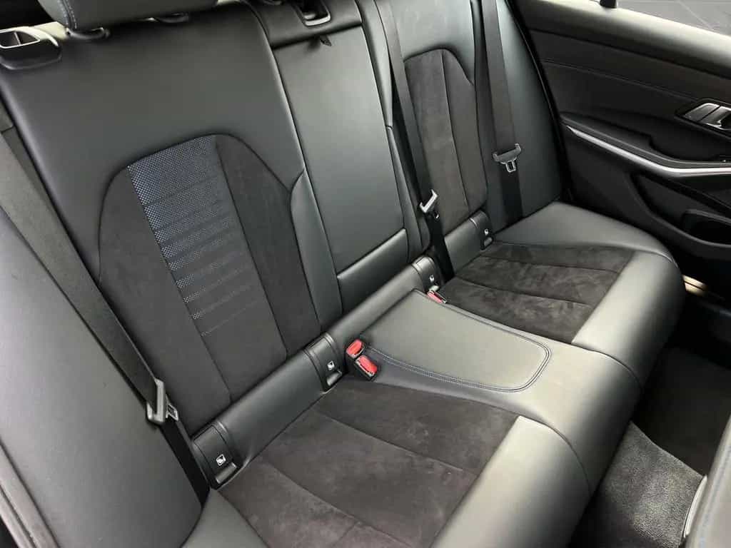 BMW 320 d Touring M Sport Automatik 07/2021-photo-11