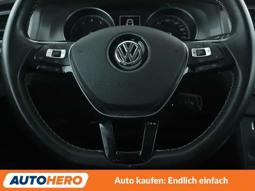 Volkswagen Golf VII 1.2 TSI Lounge BMT*NAVI*TEMPO*PDC* 02/2016-photo-18