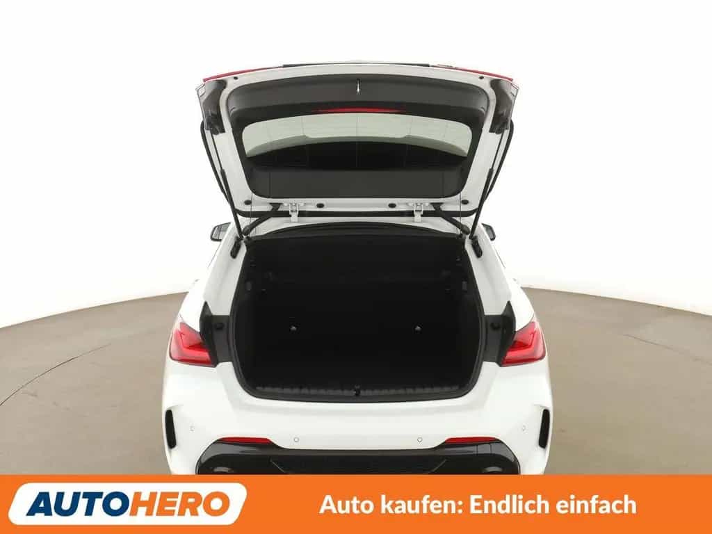 BMW M135 1er M135i xDrive Aut.*NAVI*HEAD-UP*LED*TEMPO*PDC 01/2021-photo-16