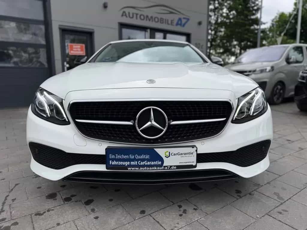 Mercedes-Benz E 200 Cabrio 04/2019-photo-1