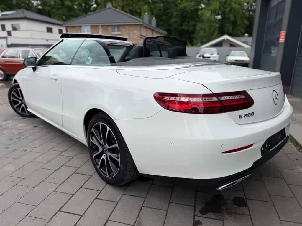 Mercedes-Benz E 200 Cabrio 04/2019-photo-11