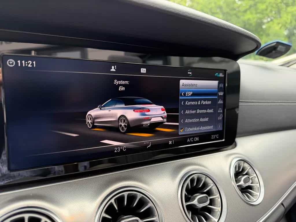 Mercedes-Benz E 200 Cabrio 04/2019-photo-27