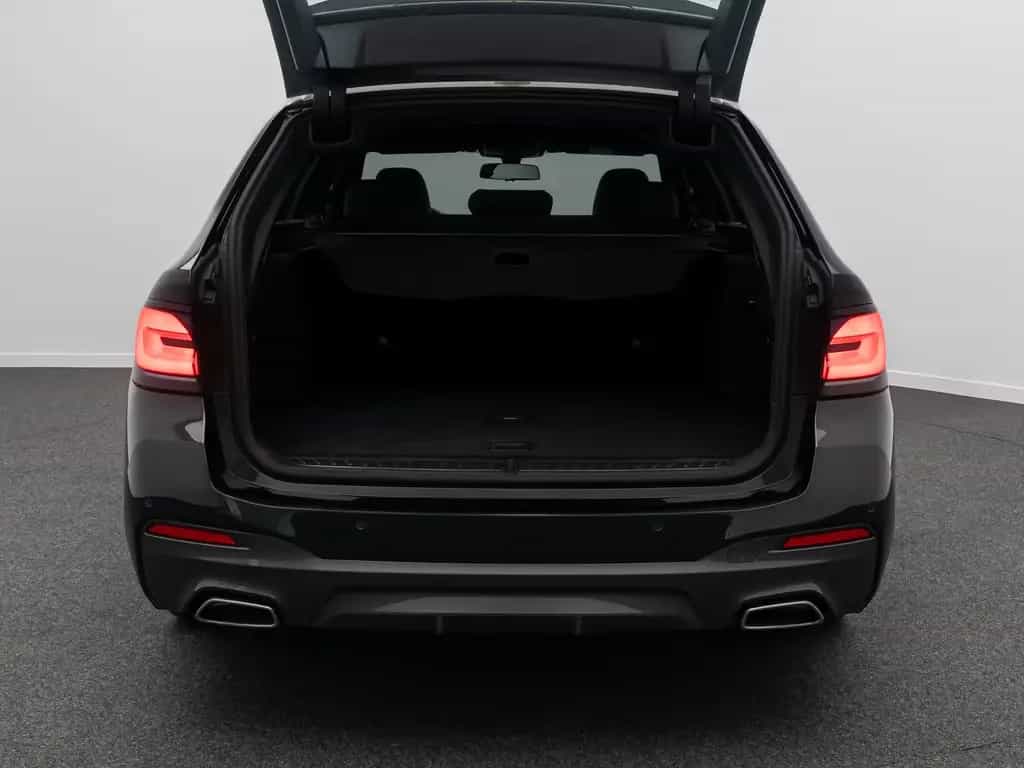 BMW 520 d xD M Sport 4xKlima DAB HiFi Komfort DispKey 02/2022-photo-13