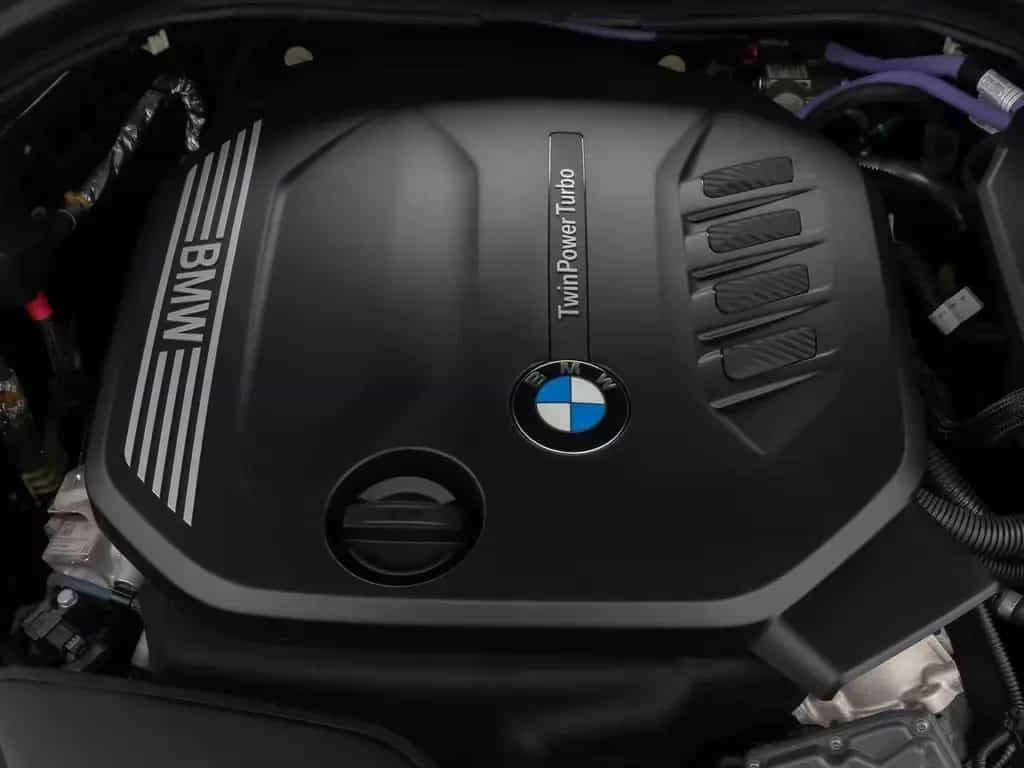 BMW 520 d xD M Sport 4xKlima DAB HiFi Komfort DispKey 02/2022-photo-14