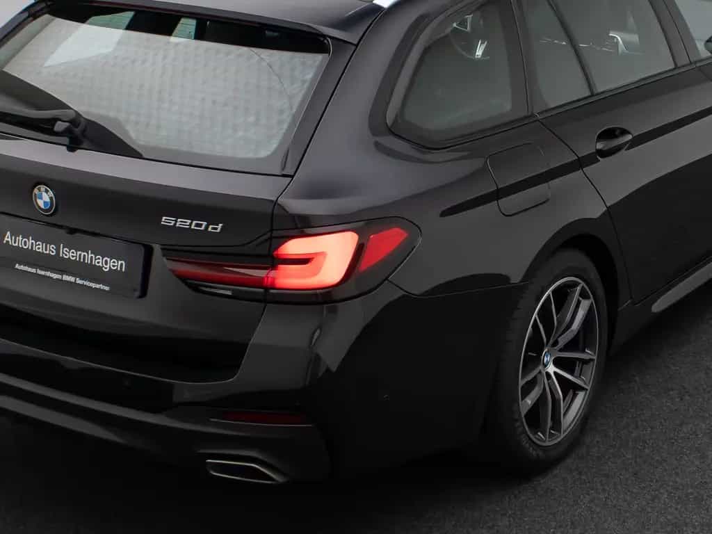 BMW 520 d xD M Sport 4xKlima DAB HiFi Komfort DispKey 02/2022-photo-16