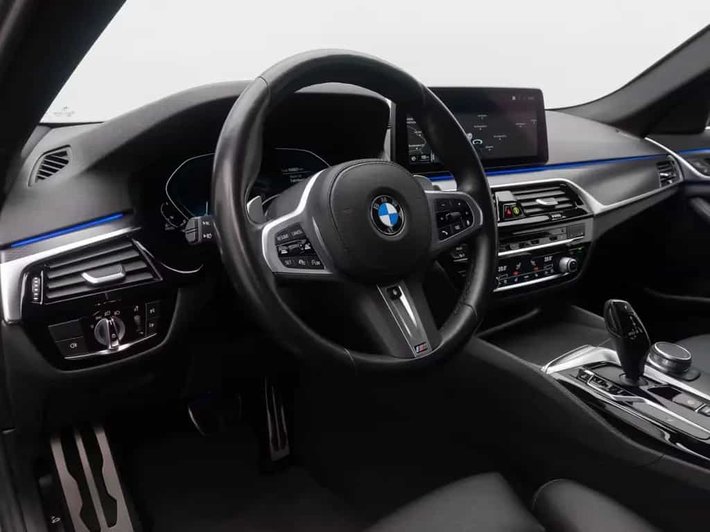 BMW 520 d xD M Sport 4xKlima DAB HiFi Komfort DispKey 02/2022-photo-20