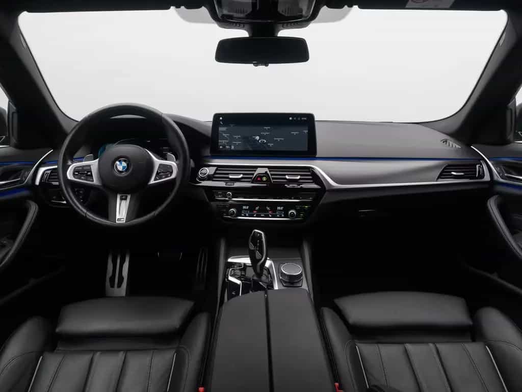 BMW 520 d xD M Sport 4xKlima DAB HiFi Komfort DispKey 02/2022-photo-38