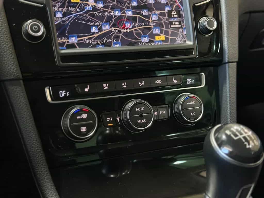 Volkswagen Golf VII Lim.|R-LINE|NAVI|XENON|DYNAUDIO|LED| 10/2014-photo-16
