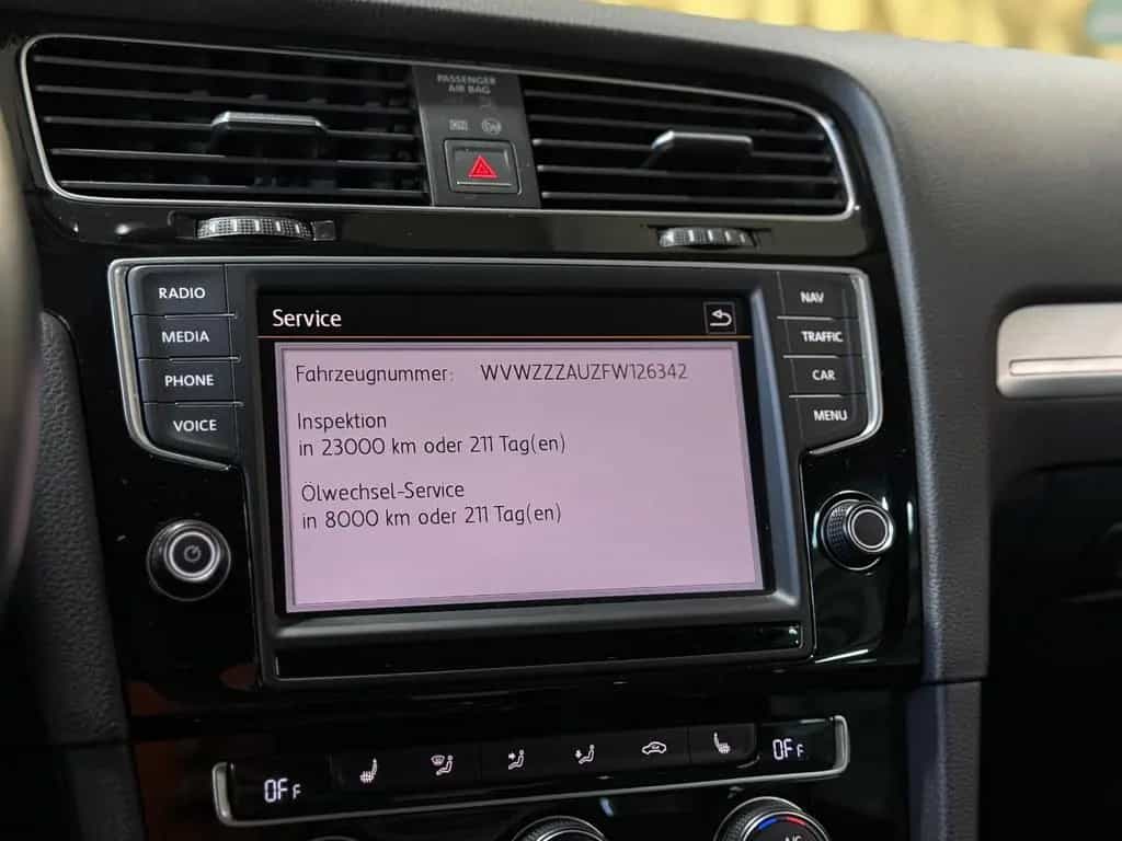 Volkswagen Golf VII Lim.|R-LINE|NAVI|XENON|DYNAUDIO|LED| 10/2014-photo-27