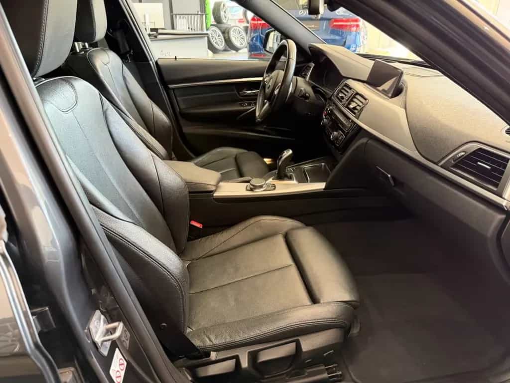 BMW 320 i xDrive M Sport*VOLL*Pano*AHK*ACC*H&K*1.Hand 11/2018-photo-22