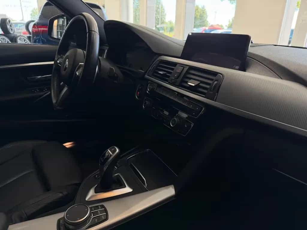 BMW 320 i xDrive M Sport*VOLL*Pano*AHK*ACC*H&K*1.Hand 11/2018-photo-23