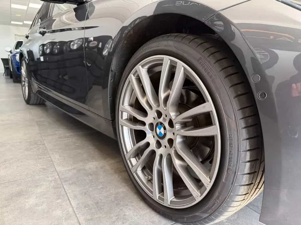 BMW 320 i xDrive M Sport*VOLL*Pano*AHK*ACC*H&K*1.Hand 11/2018-photo-26