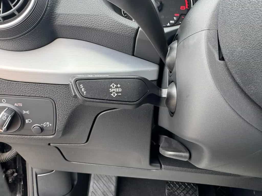 Audi Q2 /Sport/Klimaautom/Sitzhz/LED/Tempo/PDC/1.Hand 07/2018-photo-15