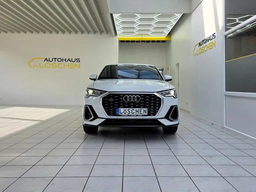 Audi Q3 Sportback 40 TFSI quattro S Line Ambiente 08/2021-photo-2