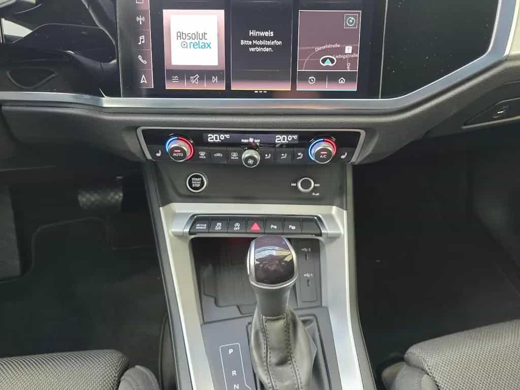 Audi Q3 Sportback 40 TFSI quattro S Line Ambiente 08/2021-photo-40
