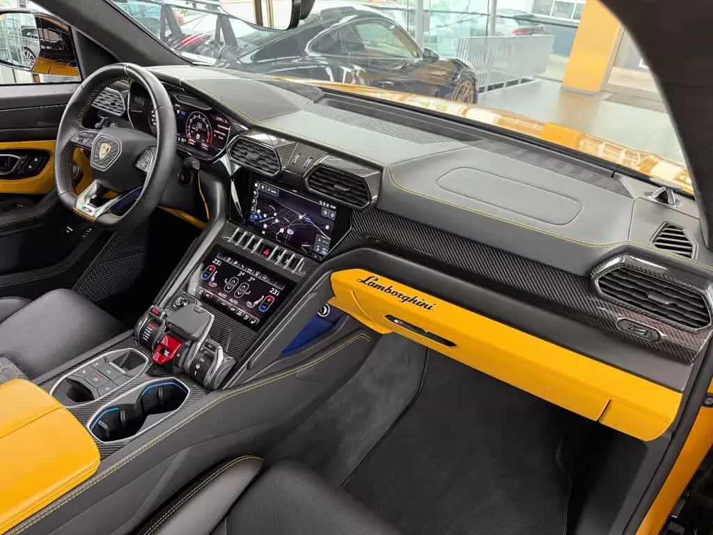 Lamborghini Urus Carbon Q-Citura Pano B&O HUD Ambiente 23" 07/2022-photo-21
