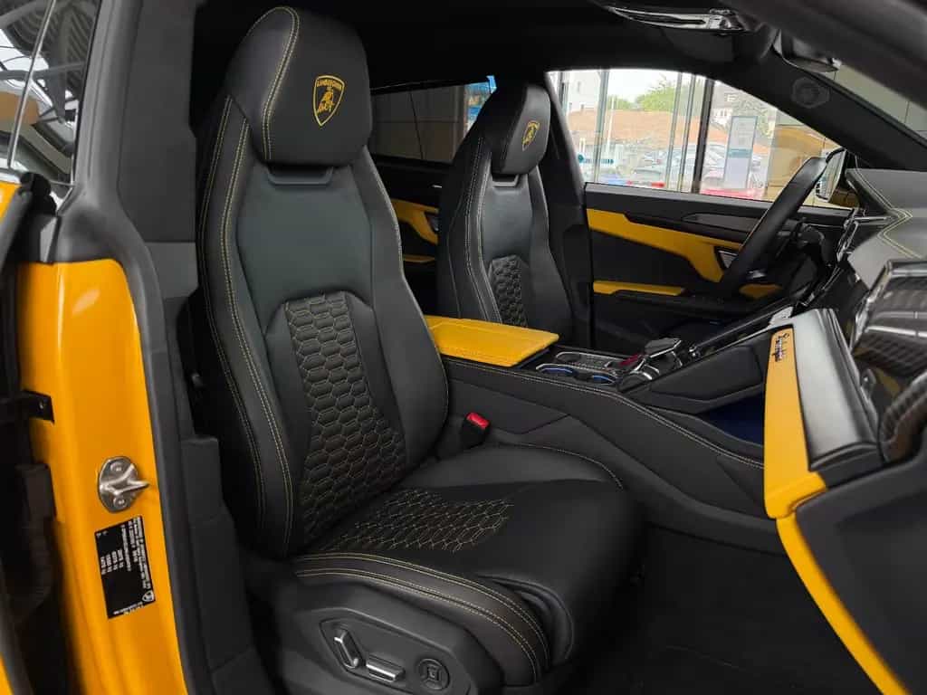 Lamborghini Urus Carbon Q-Citura Pano B&O HUD Ambiente 23" 07/2022-photo-23