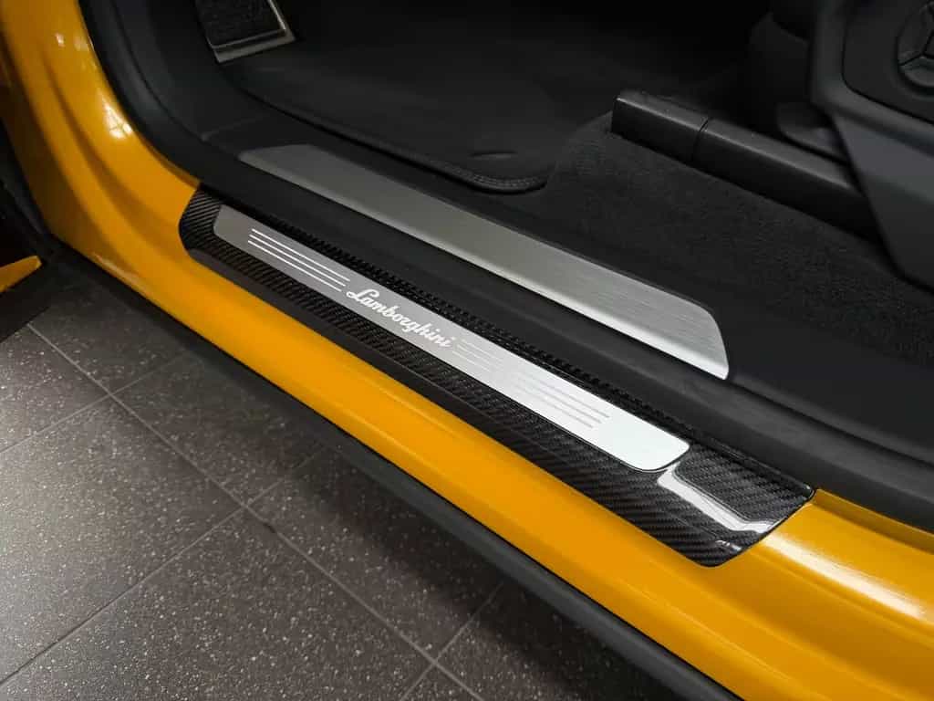 Lamborghini Urus Carbon Q-Citura Pano B&O HUD Ambiente 23" 07/2022-photo-29
