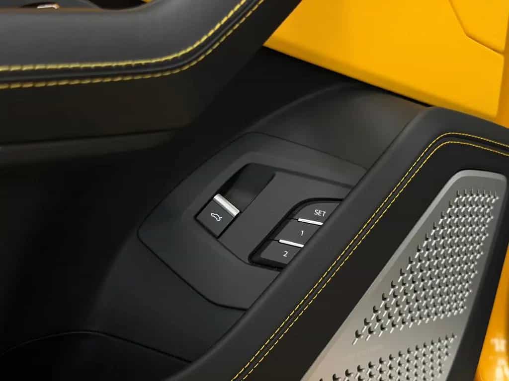 Lamborghini Urus Carbon Q-Citura Pano B&O HUD Ambiente 23" 07/2022-photo-32