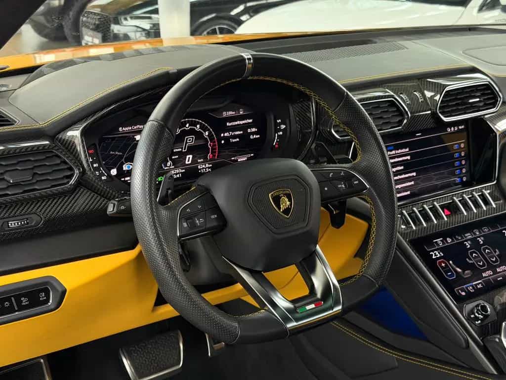 Lamborghini Urus Carbon Q-Citura Pano B&O HUD Ambiente 23" 07/2022-photo-44