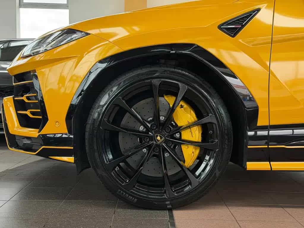 Lamborghini Urus Carbon Q-Citura Pano B&O HUD Ambiente 23" 07/2022-photo-9