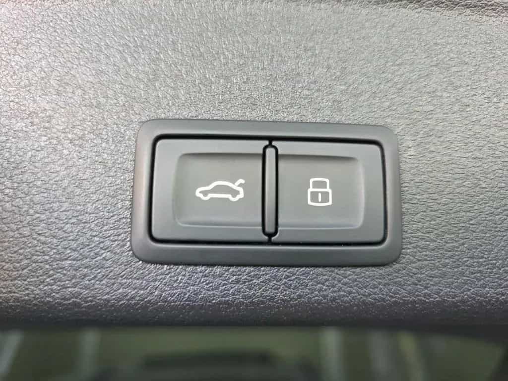 Audi A4 Avant 40 TDI 4x S LINE, PANO, ACC, LED, 360° 03/2023-photo-28