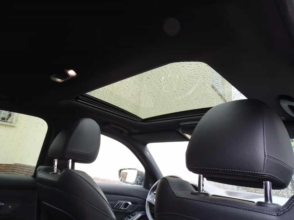 BMW 320 d Sport Line - 360°CAM, HeadUp, LenkHeiz.,H&K 04/2019-photo-13